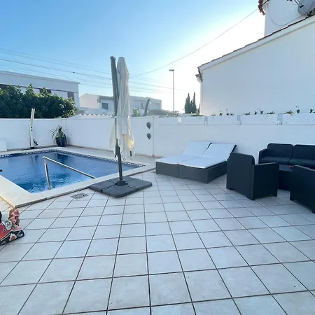 Villa Charmante Avec Piscine Dans Les Canaux