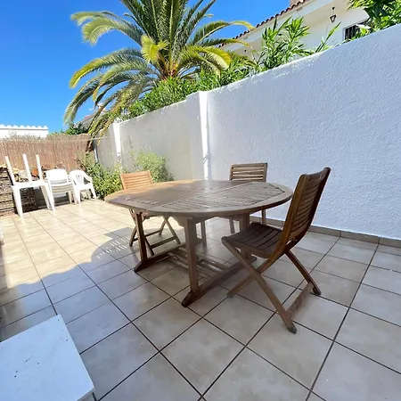 Villa Charmante Avec Piscine Dans Les Canaux Empuriabrava